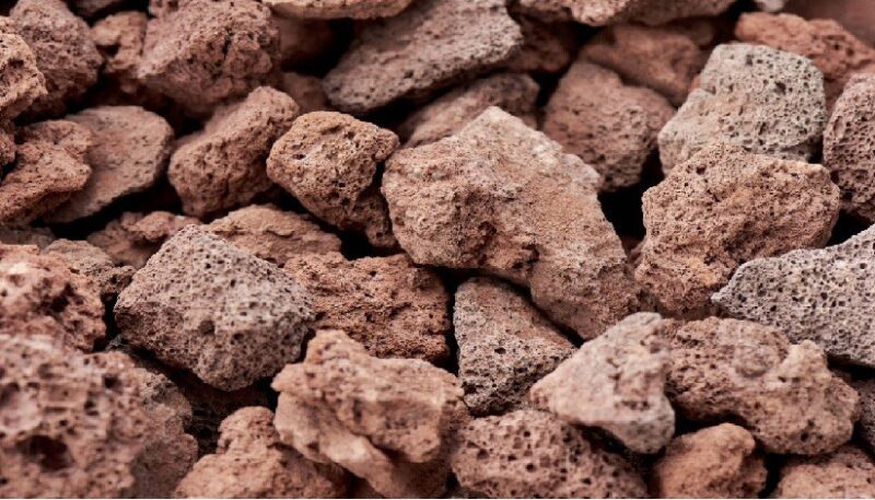 Bolsa 3 Kg de piedra volcánica incombustible y refractaria para Barbacoa a Gas con Piedra Volcánica Línea Badajoz