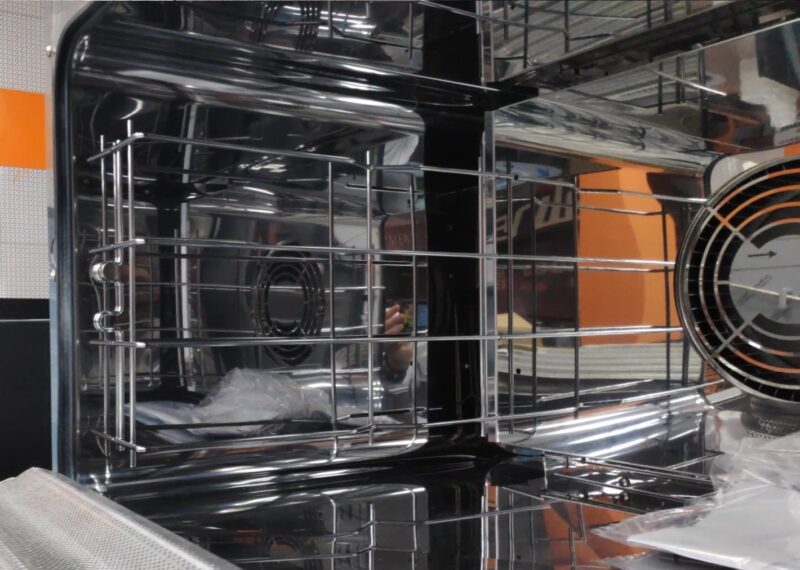 Soportes laterales bivalentes GN1/1 de 600 x400 de 4 niveles EKSB416P/A Línea Padova