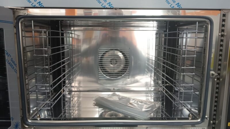 Soportes laterales para ubicar bandejas 600x400 de 4 niveles KSP1001